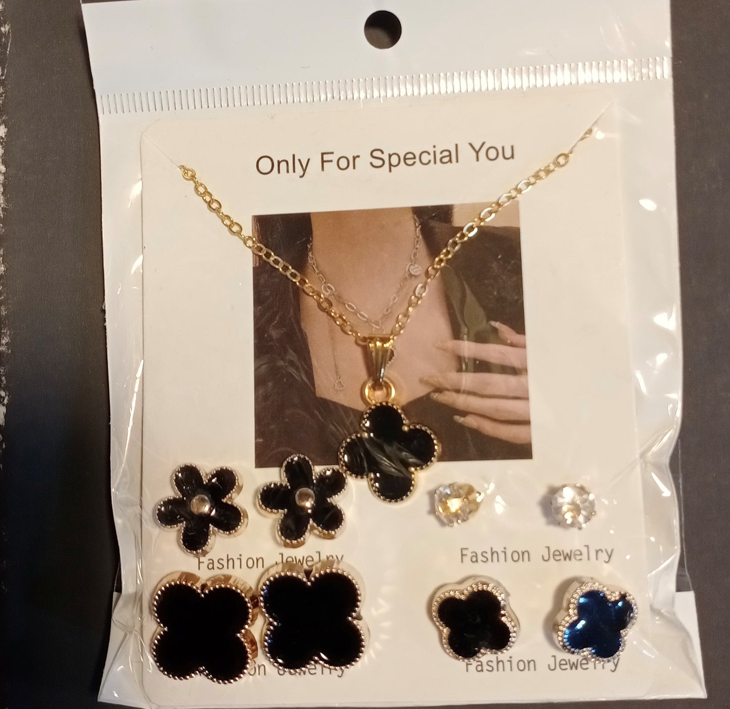 Black flower combooo set Stainless steel jewelry set necklace woth 4 earrings set